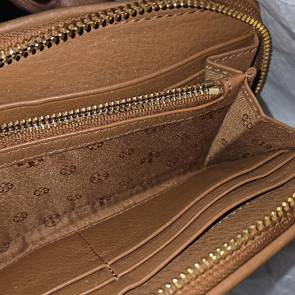 Tory Burch Brown Leather Wallet - Picture 4 of 16